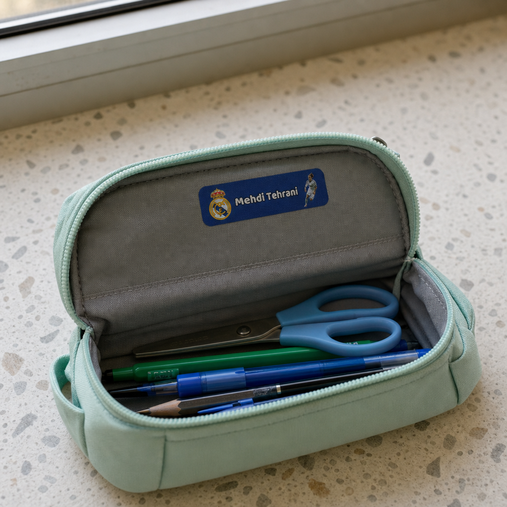 etiquettes-real-madrid/02-pencil-case-open